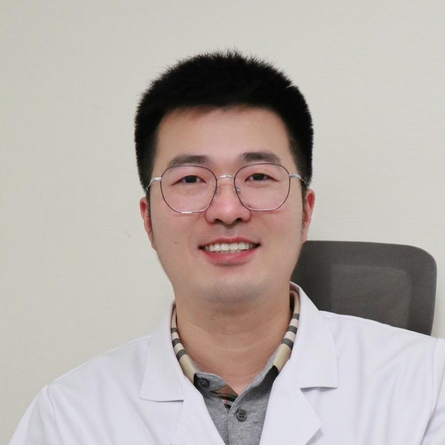 运动医学骨科 黄玮教授