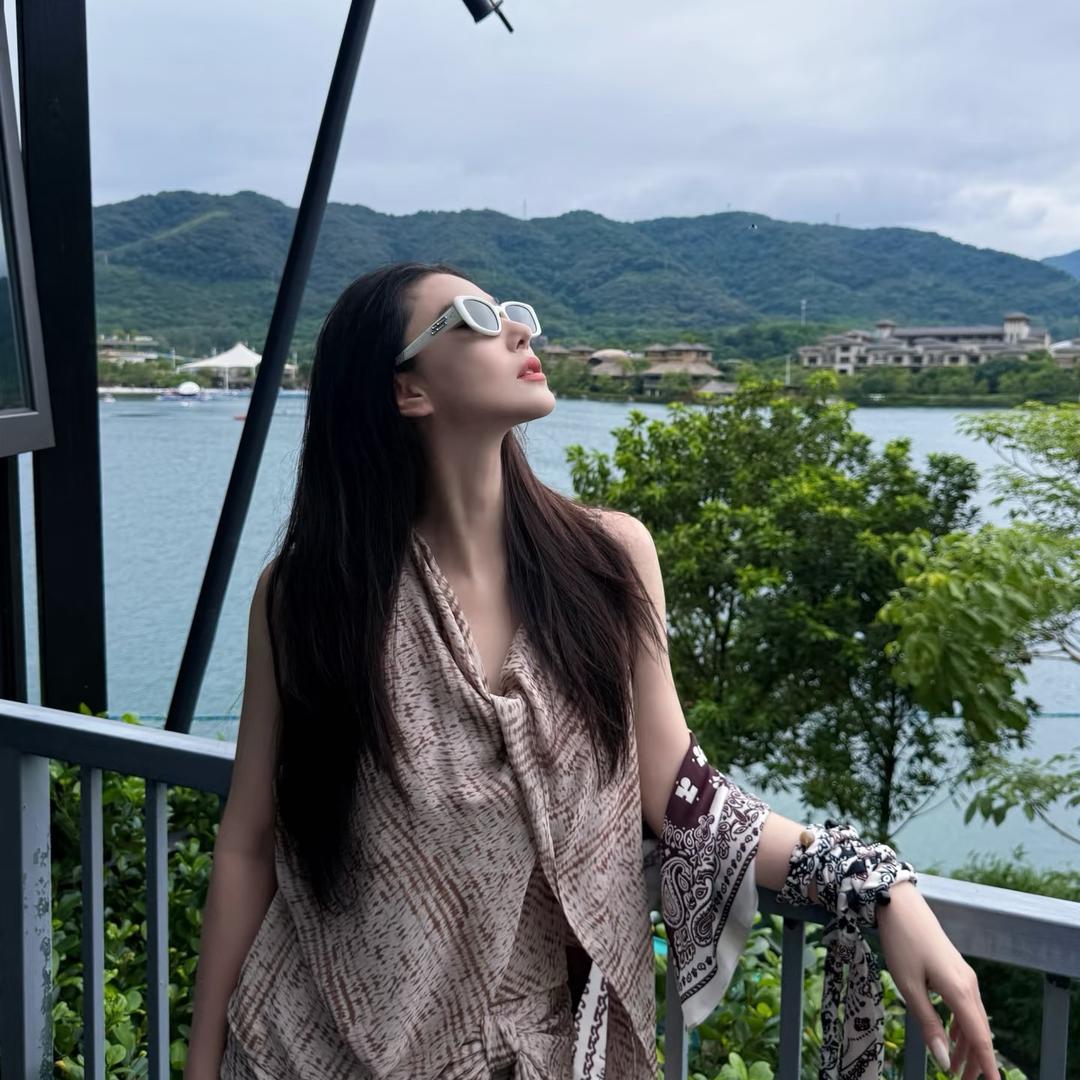 狂打霸总屁股ʕ •ᴥ•ʔ