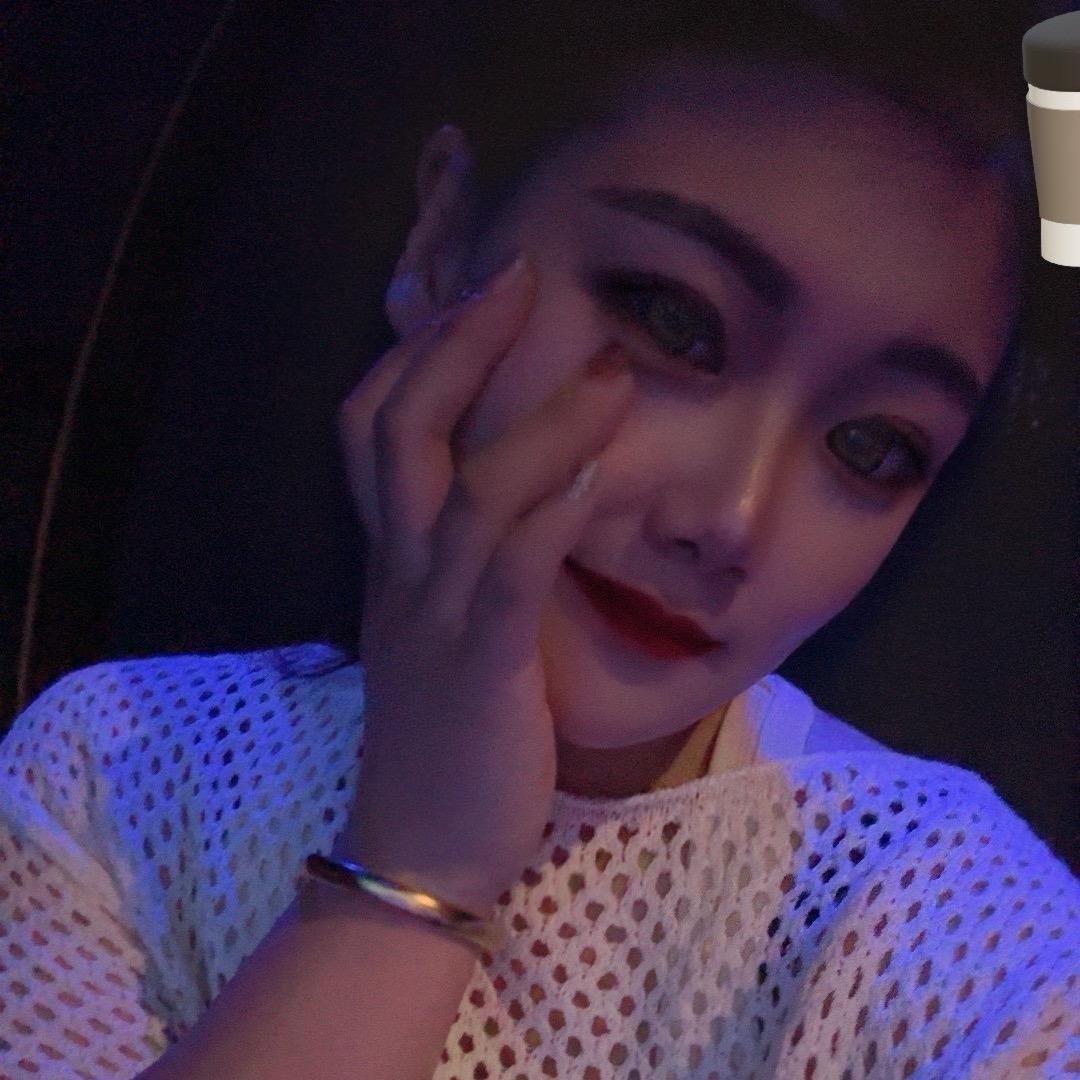 吃喝玩乐推荐官倩倩