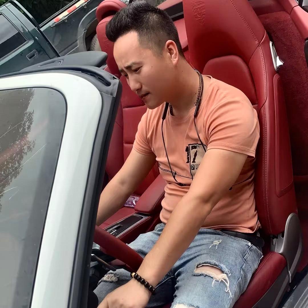 襄阳源宝进二手车批发