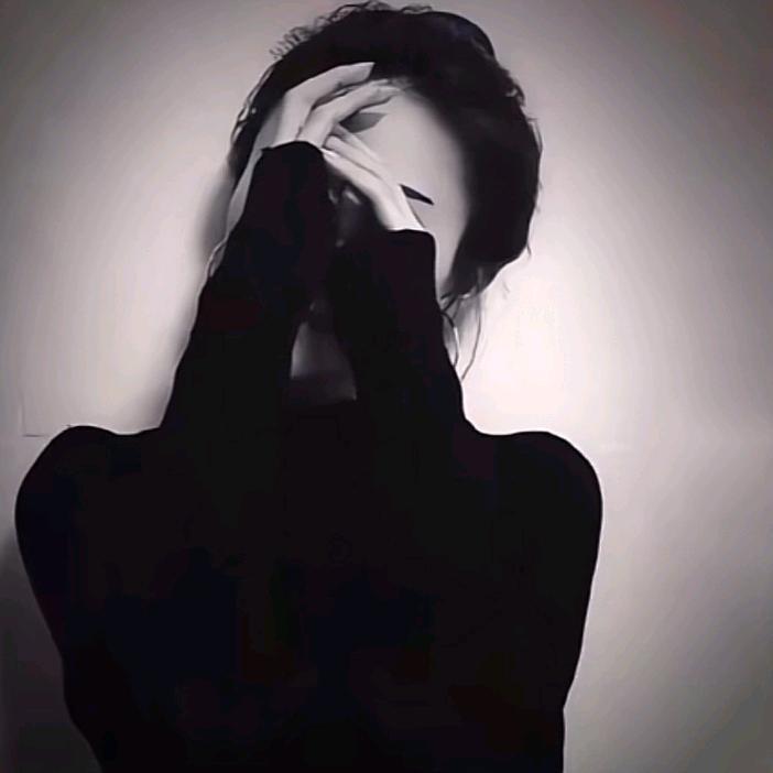 洛夕.