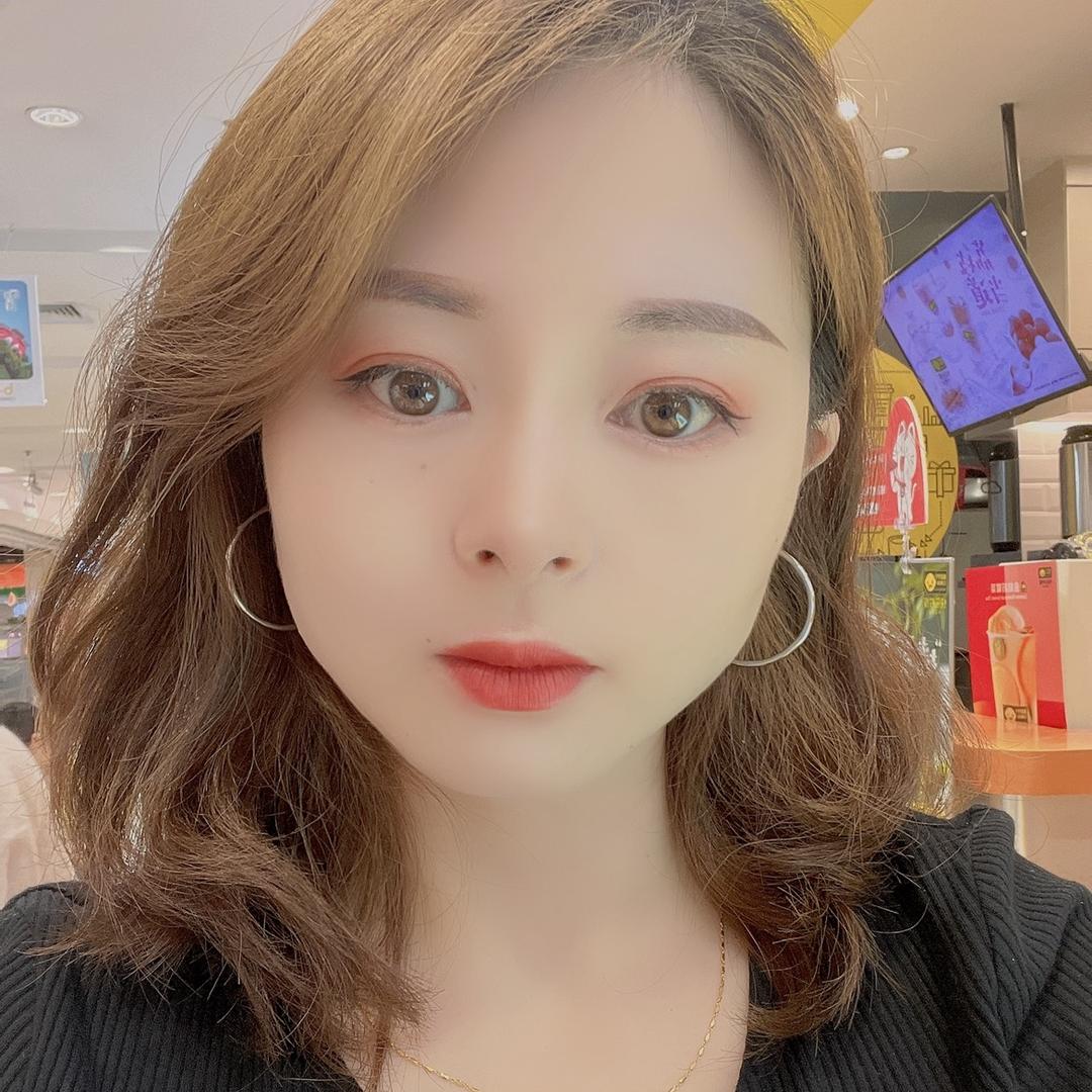 丽丽  向前进