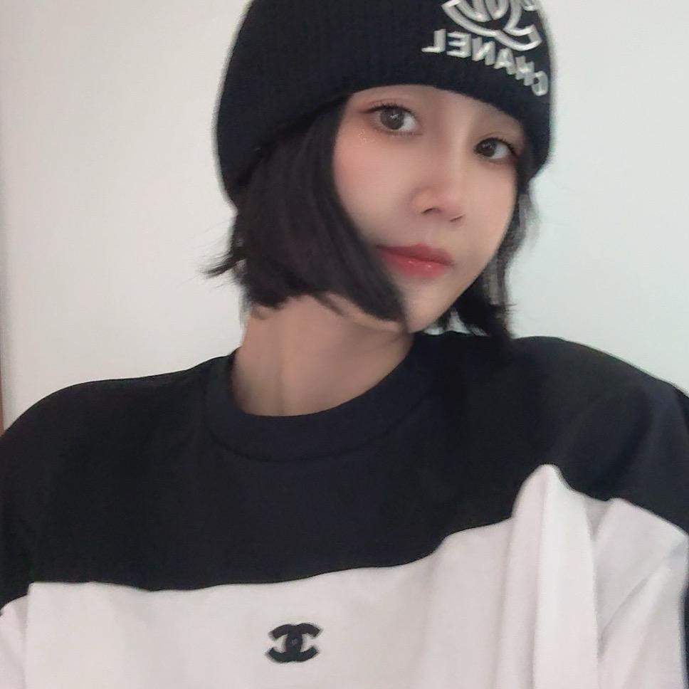 𝑍ℎ𝑎𝑜𝑙𝑖𝑝𝑖𝑛𝑔