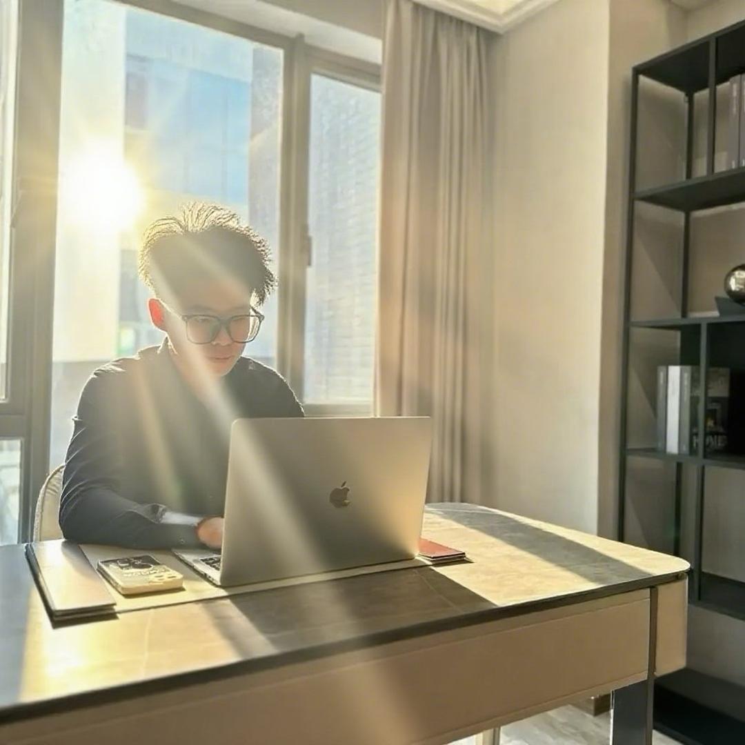 玉树临风-李院长（聚亿地产）