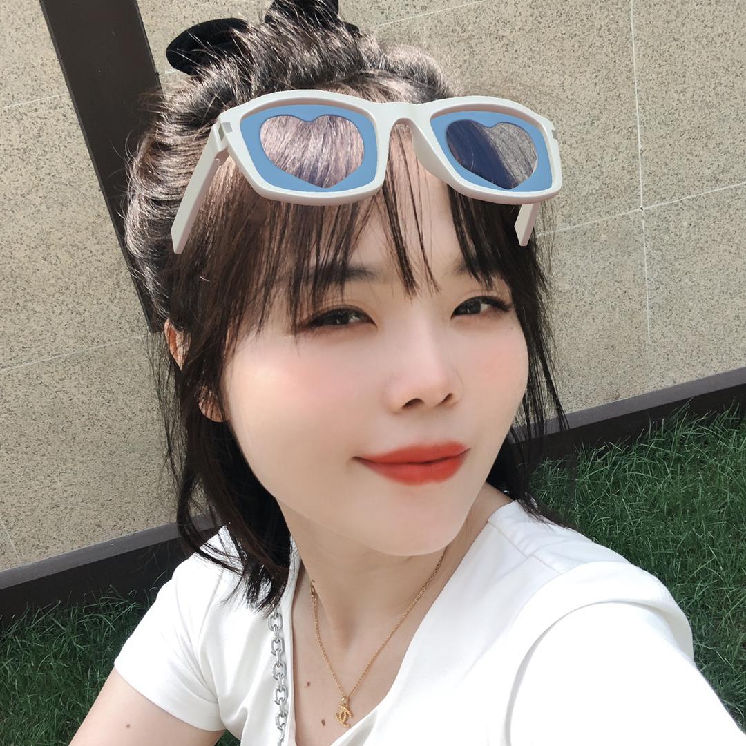 燕子欧韩女装