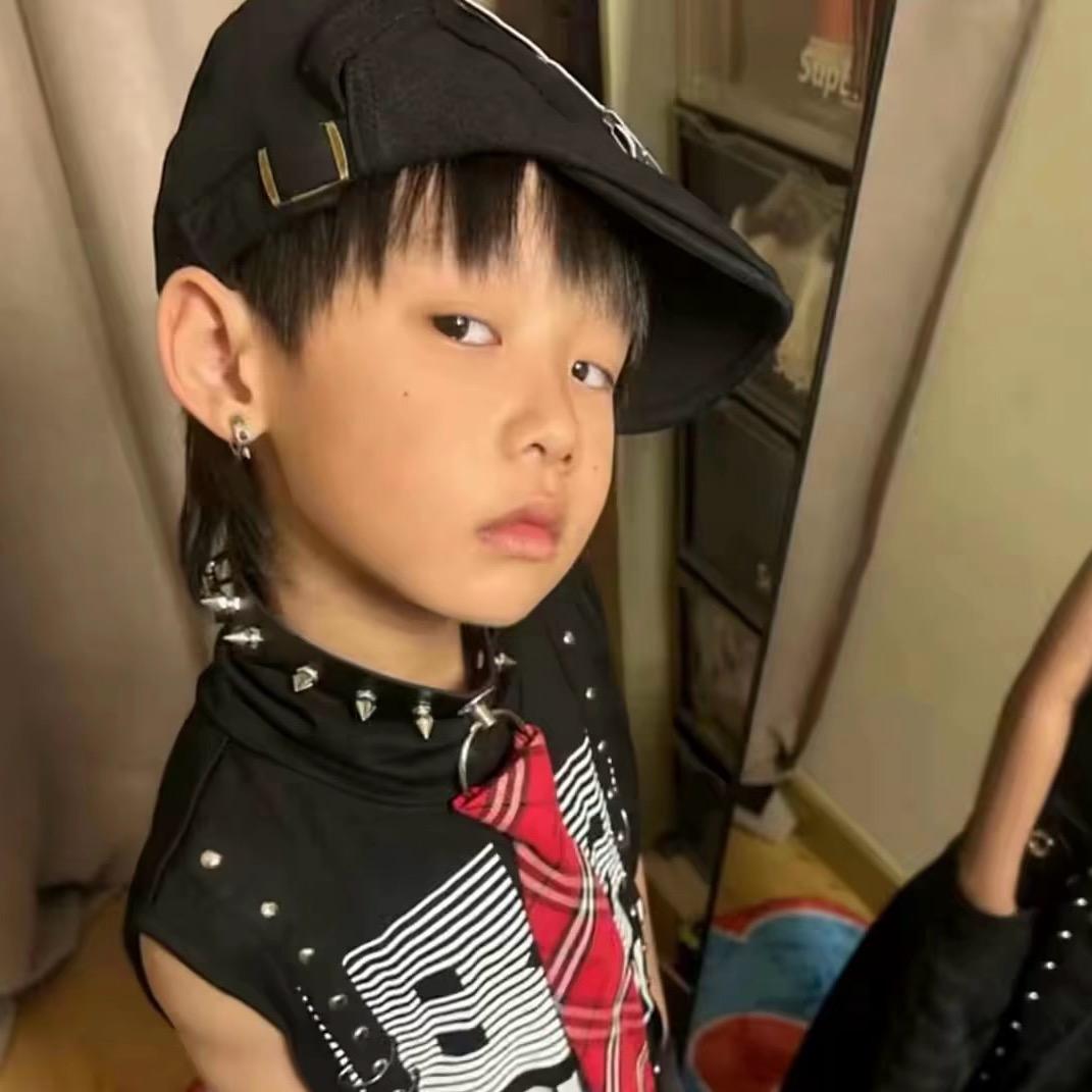 愤怒给牛纸一拳