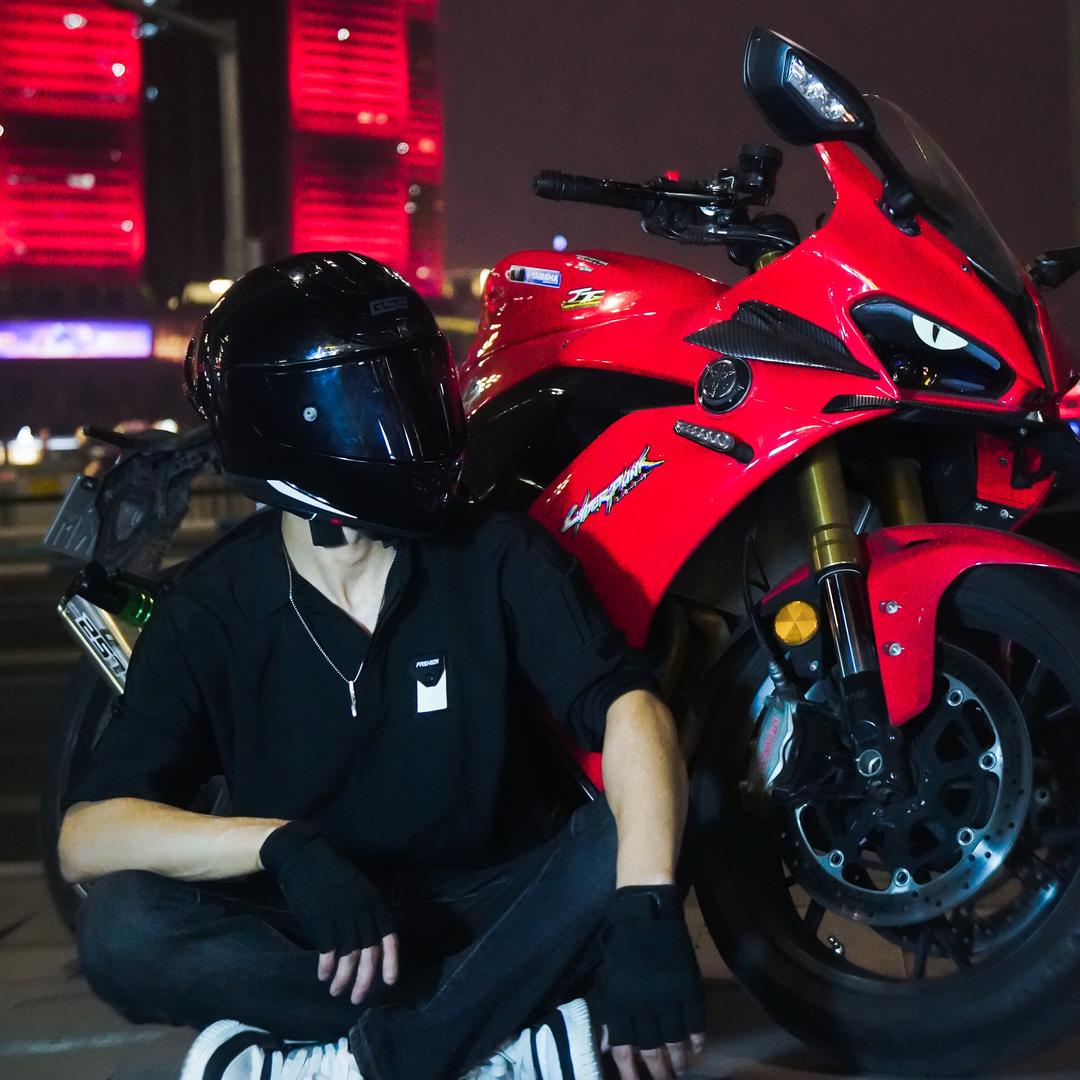 华仔（机车约拍重庆南滨路）