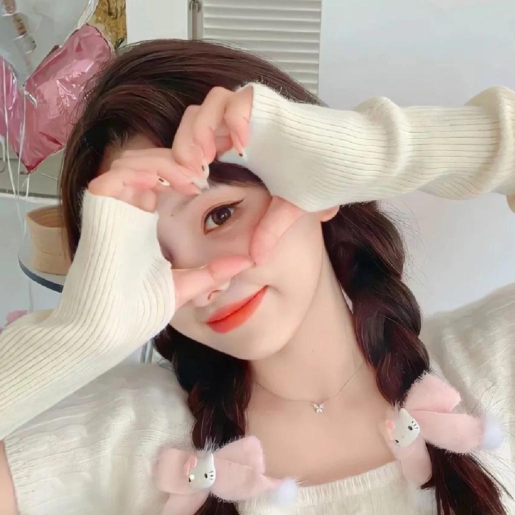 莓莓很美