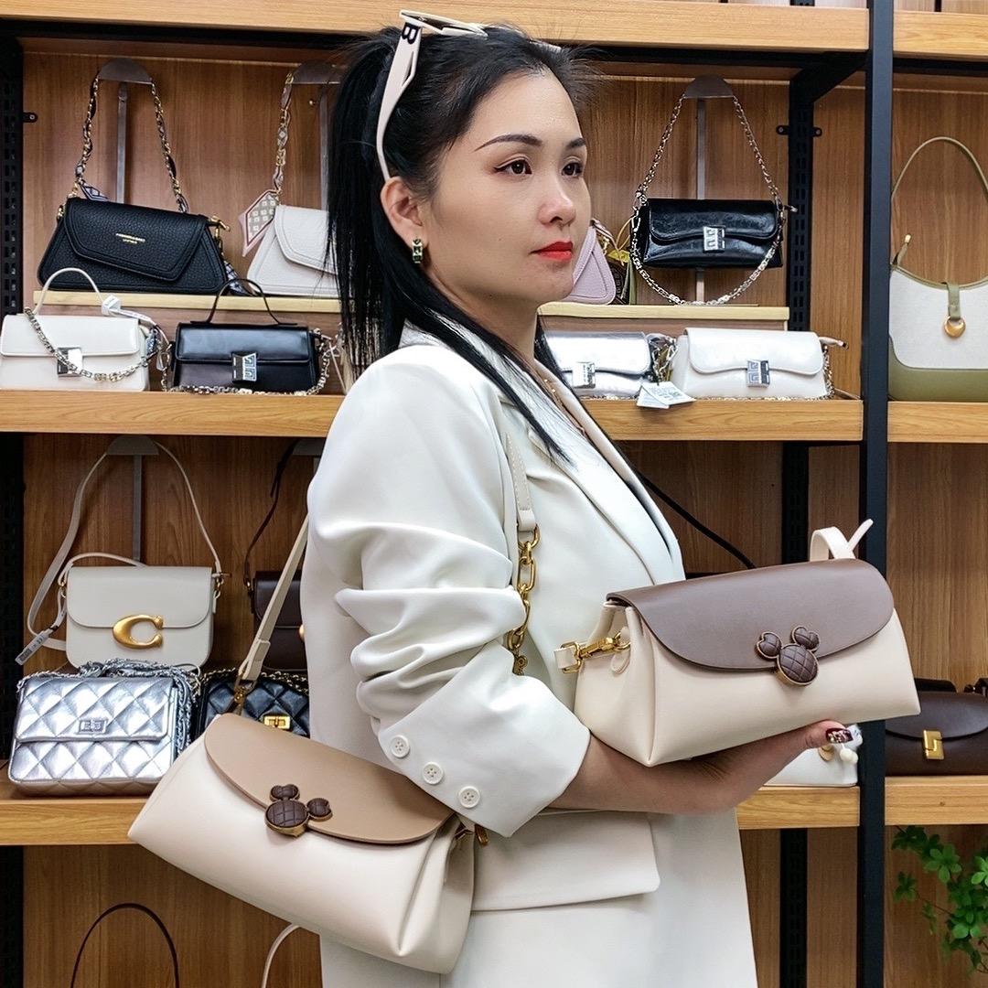 欣然家潮流女包