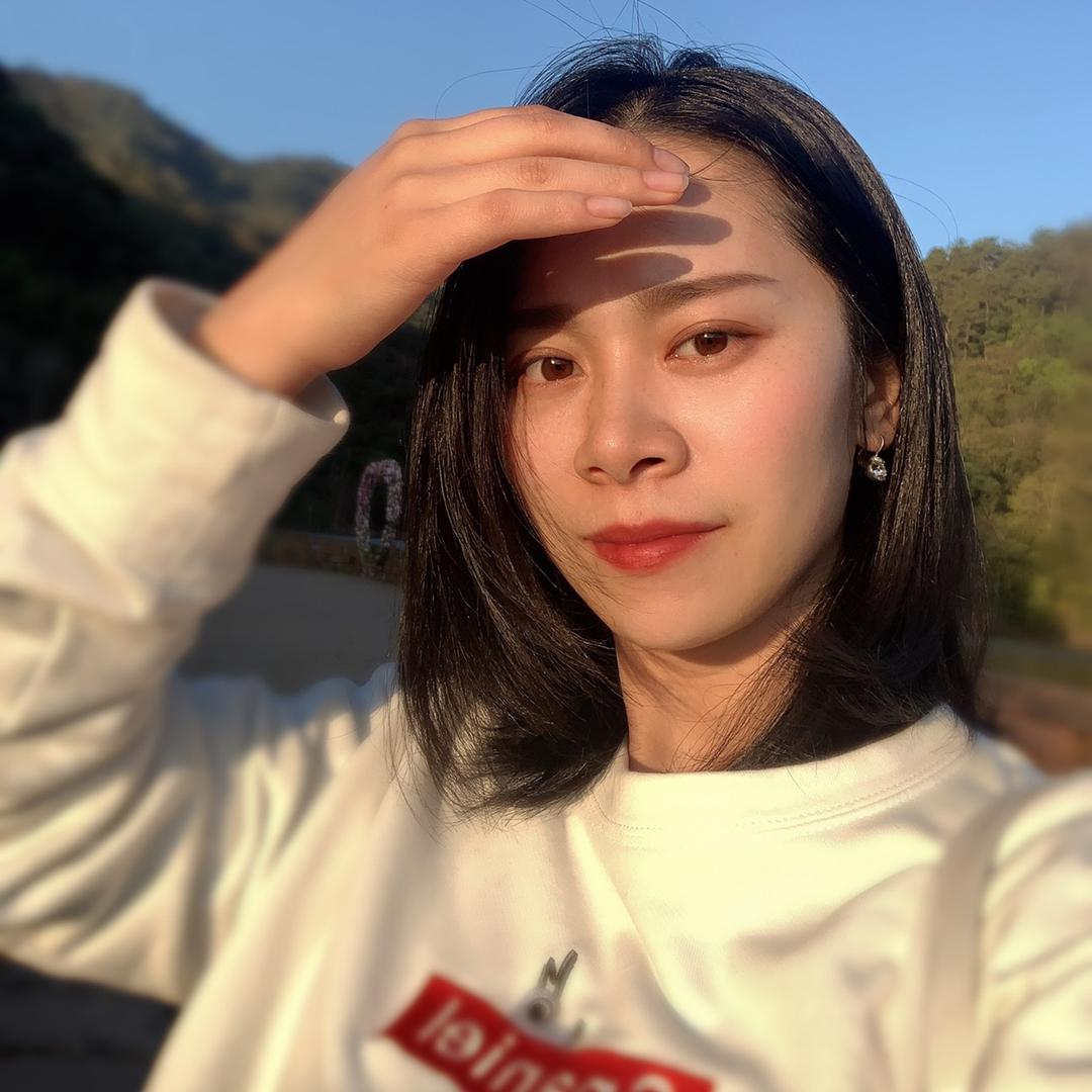 峨眉山丽丽
