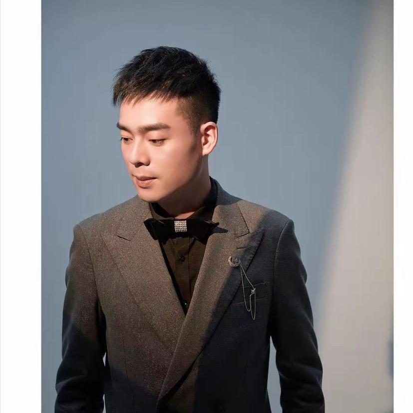 莎莱茜-潮鞋优选