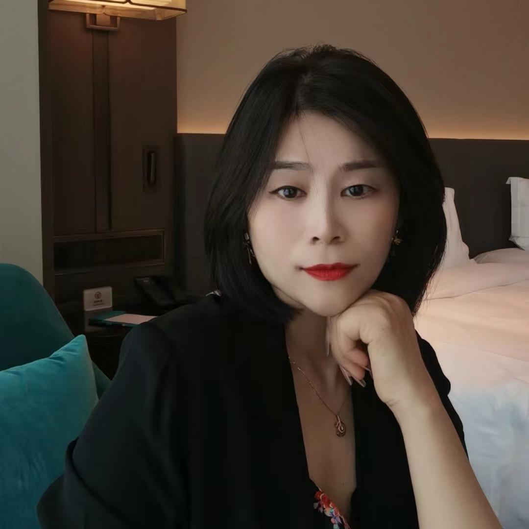 美搭派-VIVI设计师品牌集合店