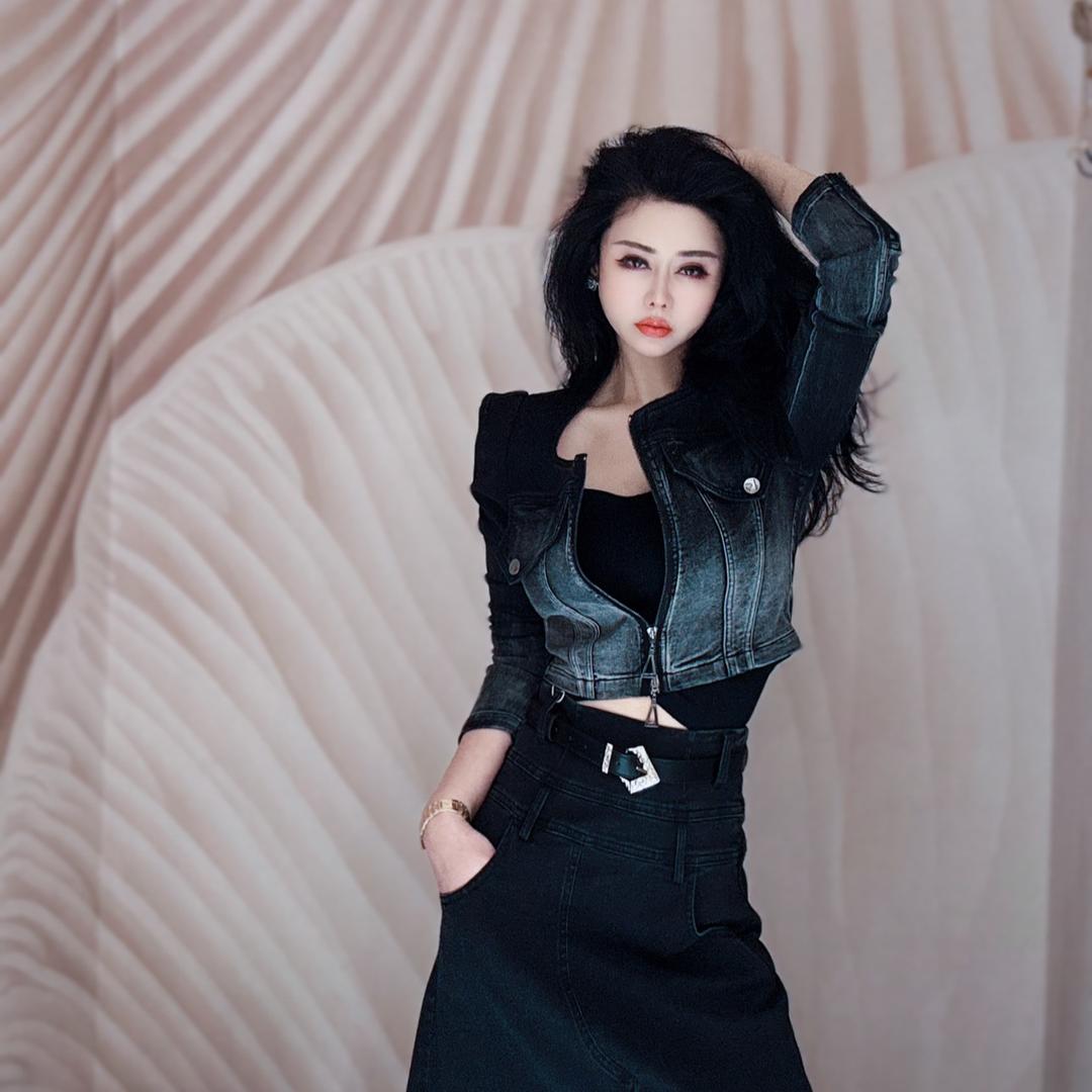 宝丽时装