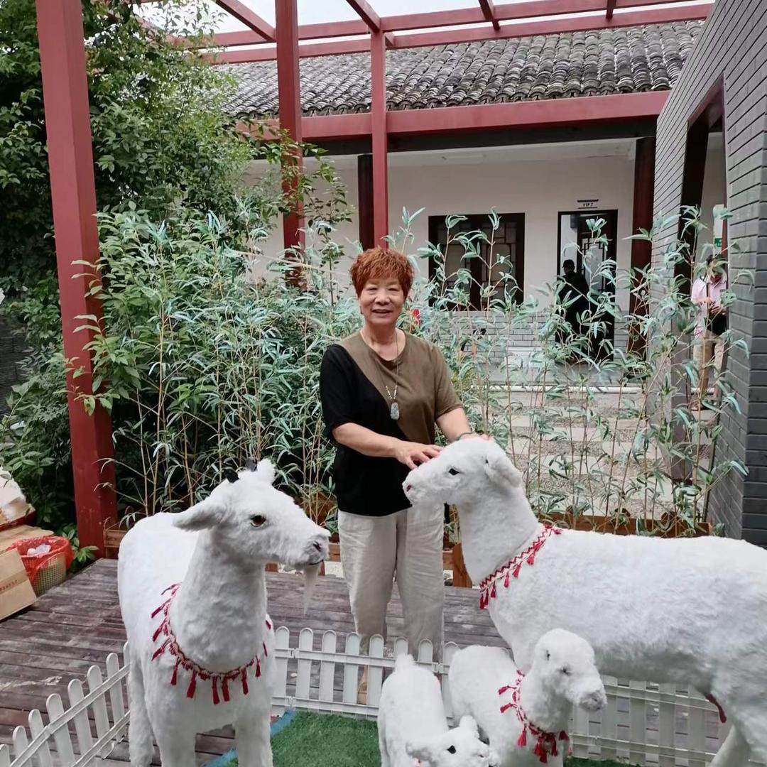 谢小英