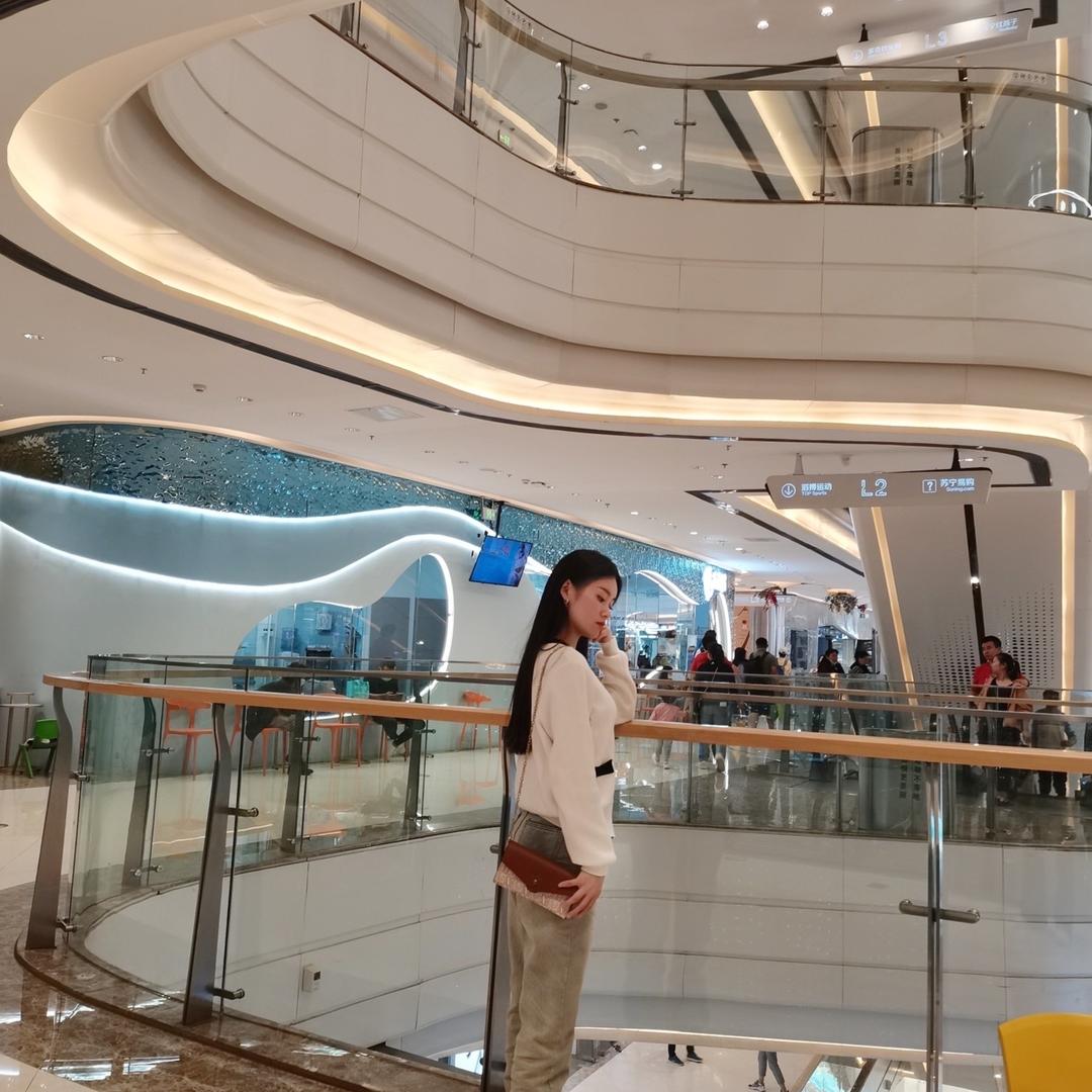 名品轻奢总仓