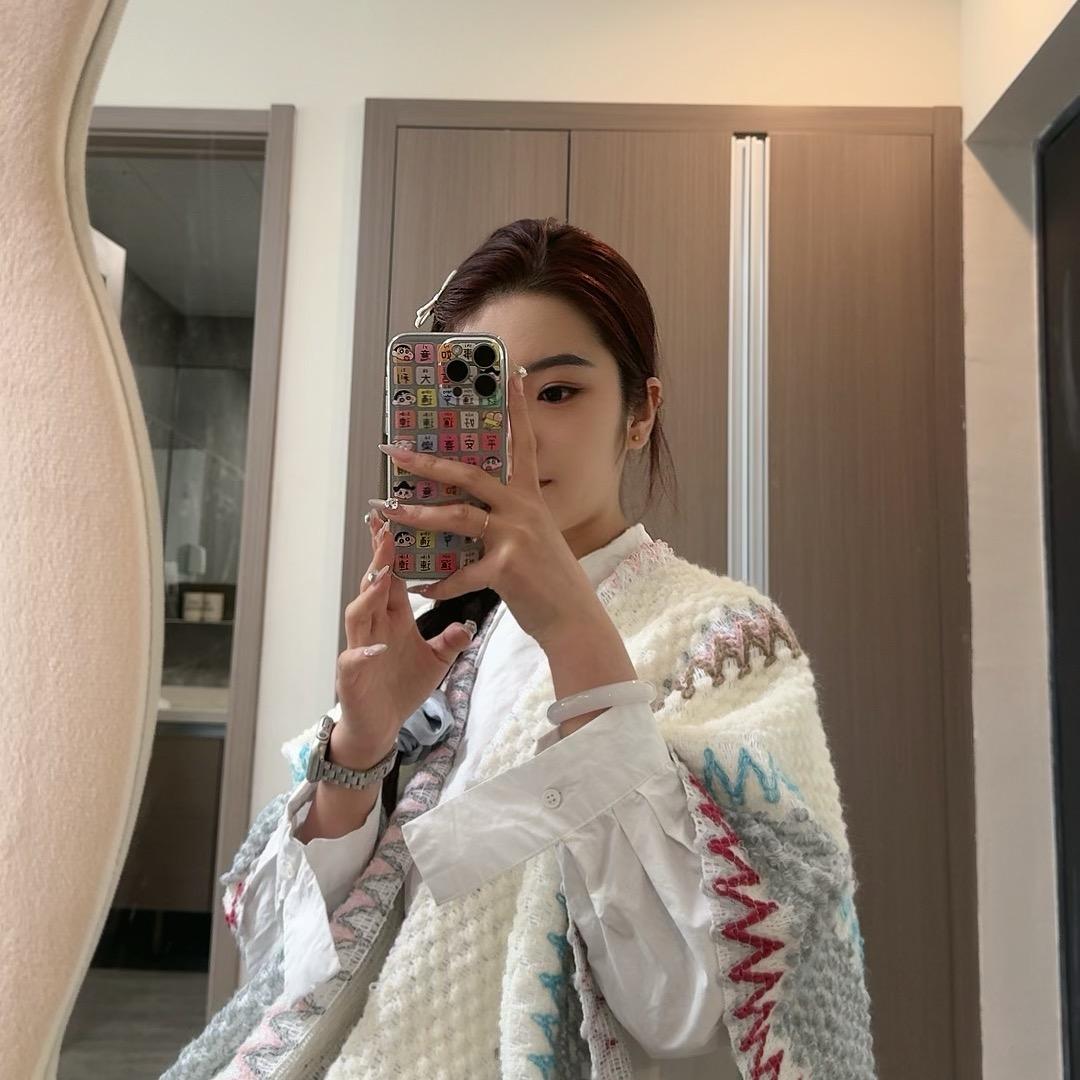 李阿育吖.