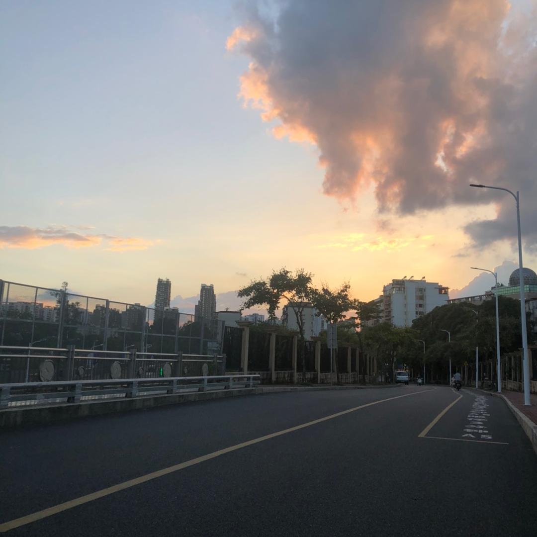 翩翩