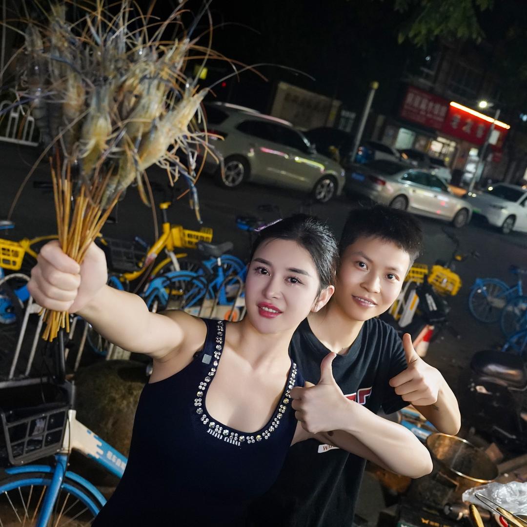 不点.摆摊烧烤创业到❤️开店💪⛽️
