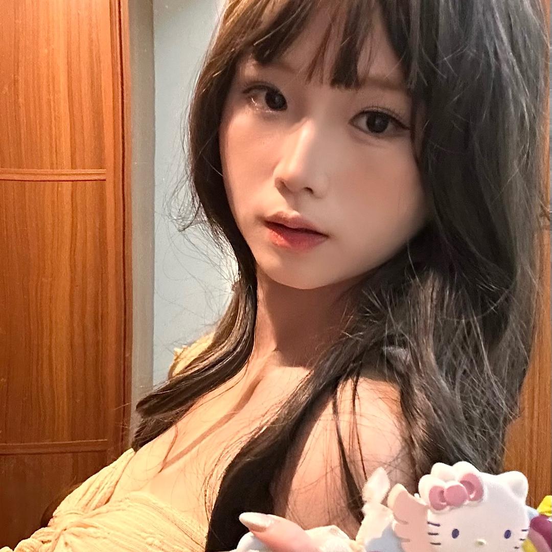 张灵灵_