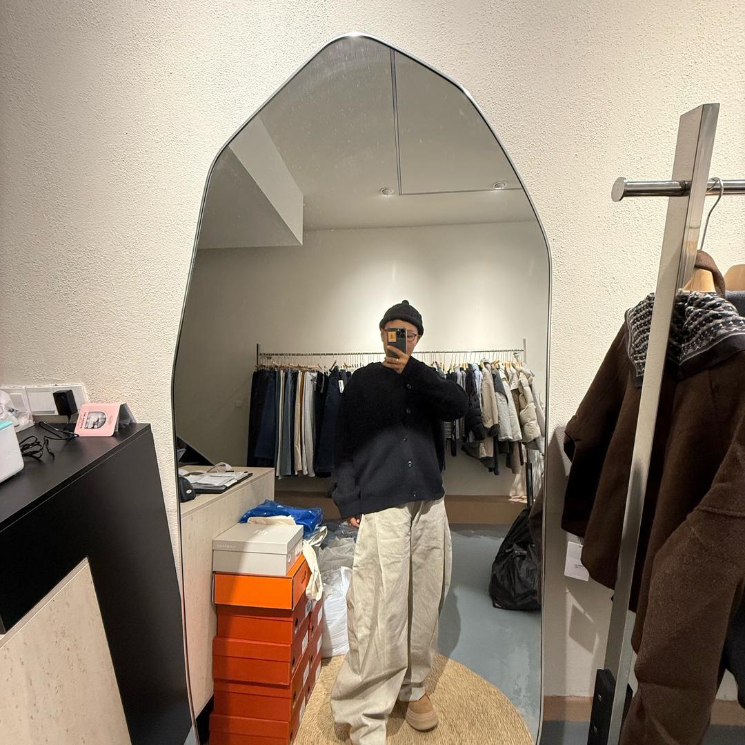 春树下设计师女装集合店