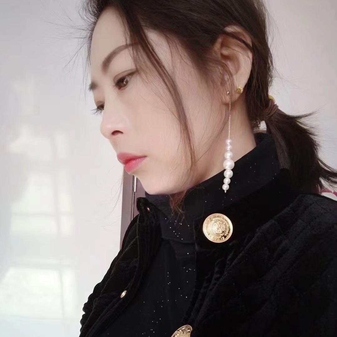 依依不舍女装服饰店