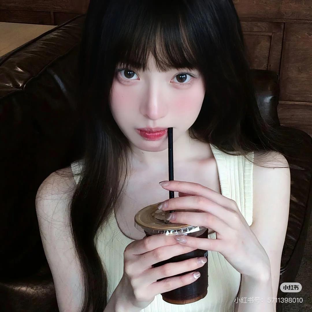 饱饱-