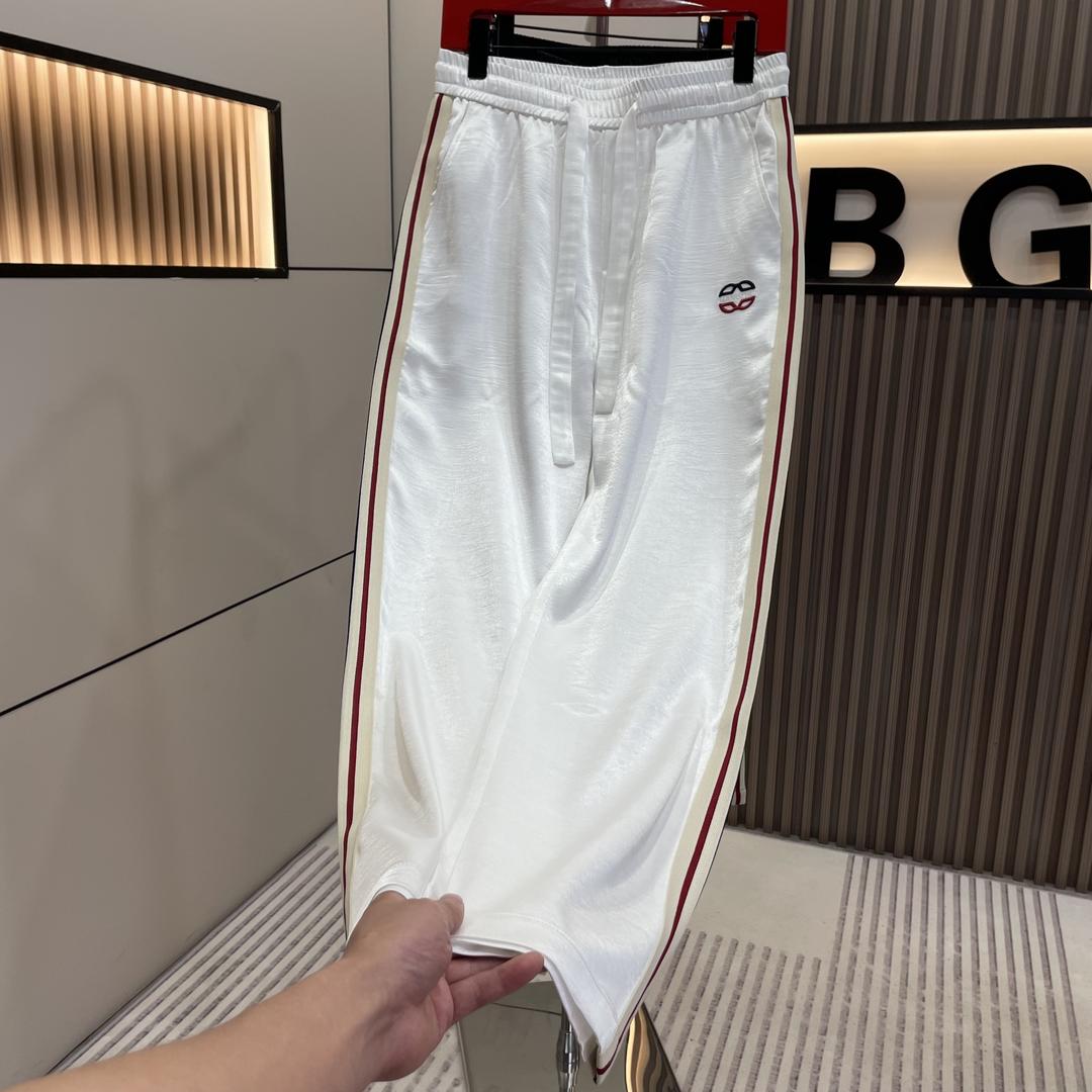 韦静槐服饰
