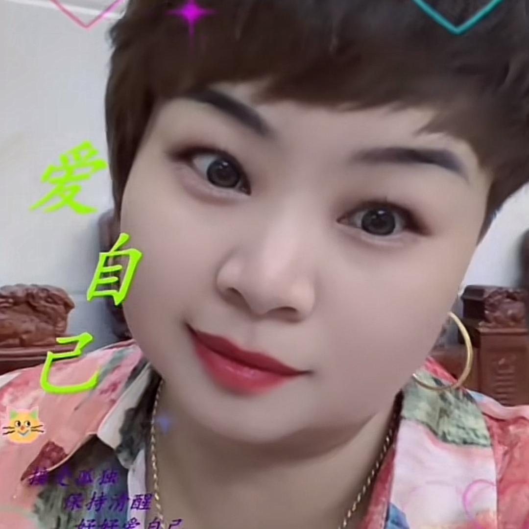 洪洪爱唱歌