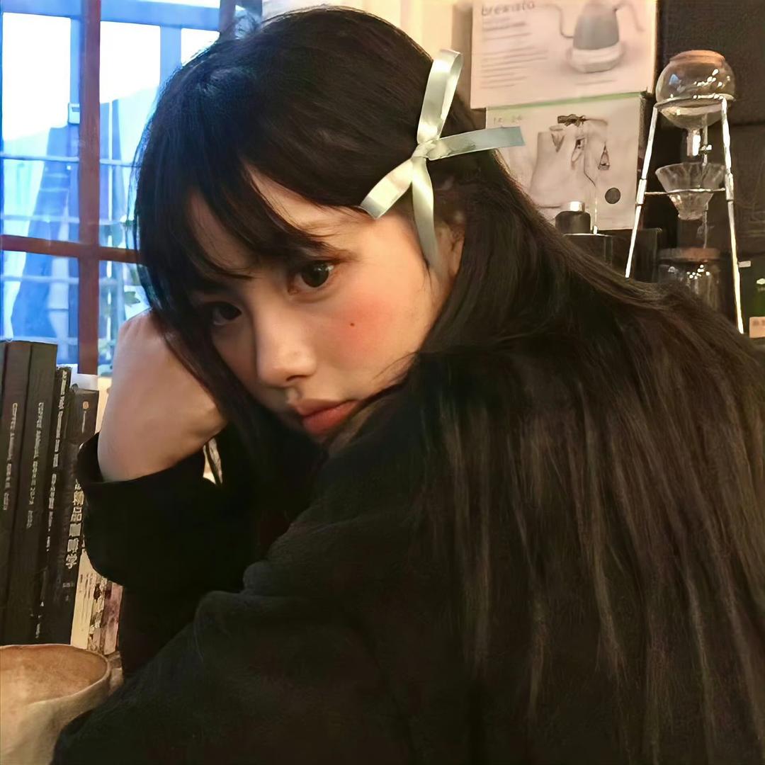 熬夜小猪_