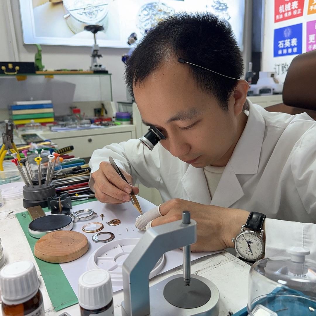 宝时得名表回收(手表维修）