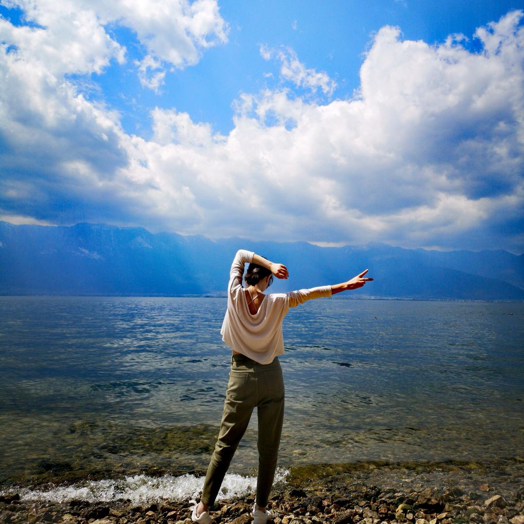 邹二小姐请吃茶