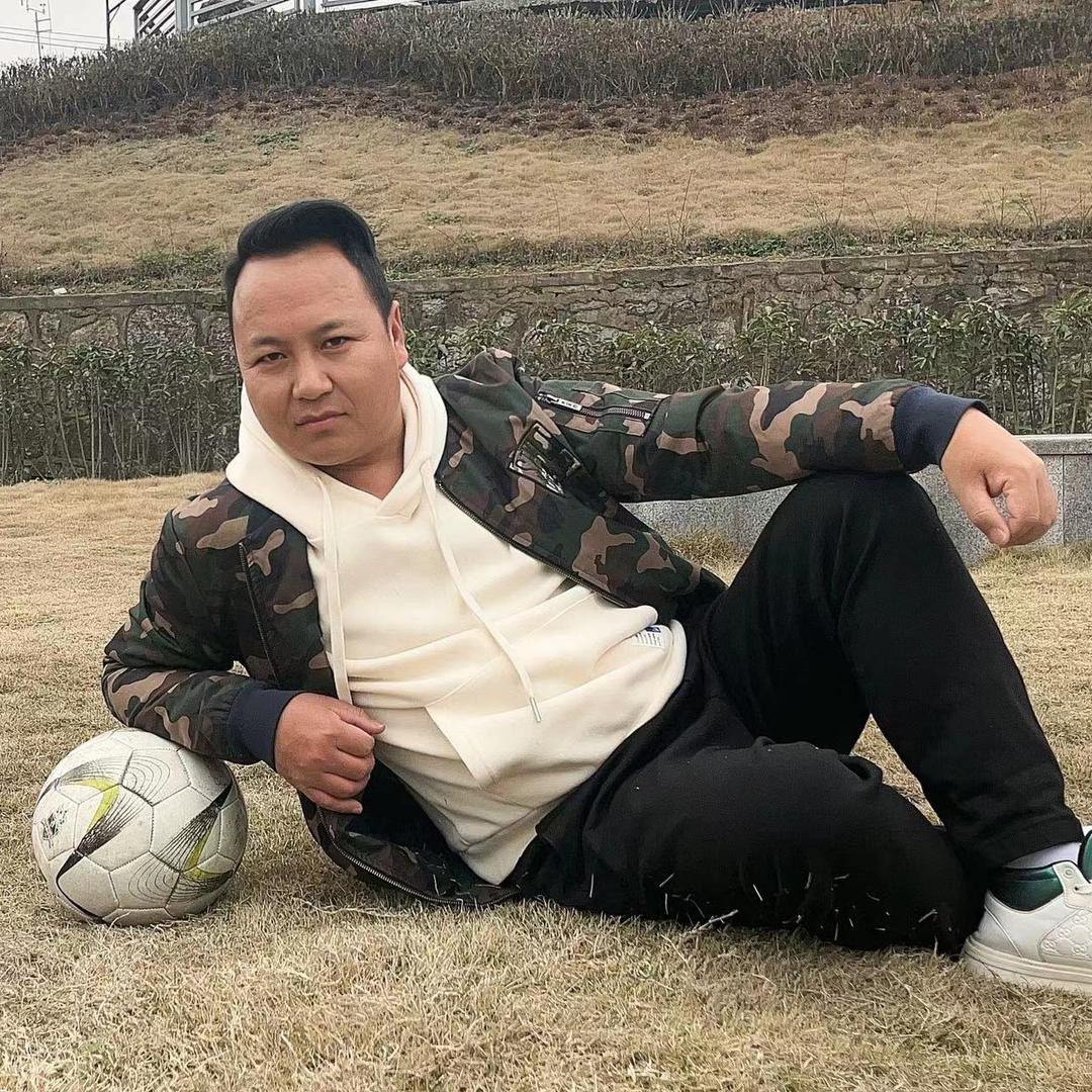 孟胜达小黑哥