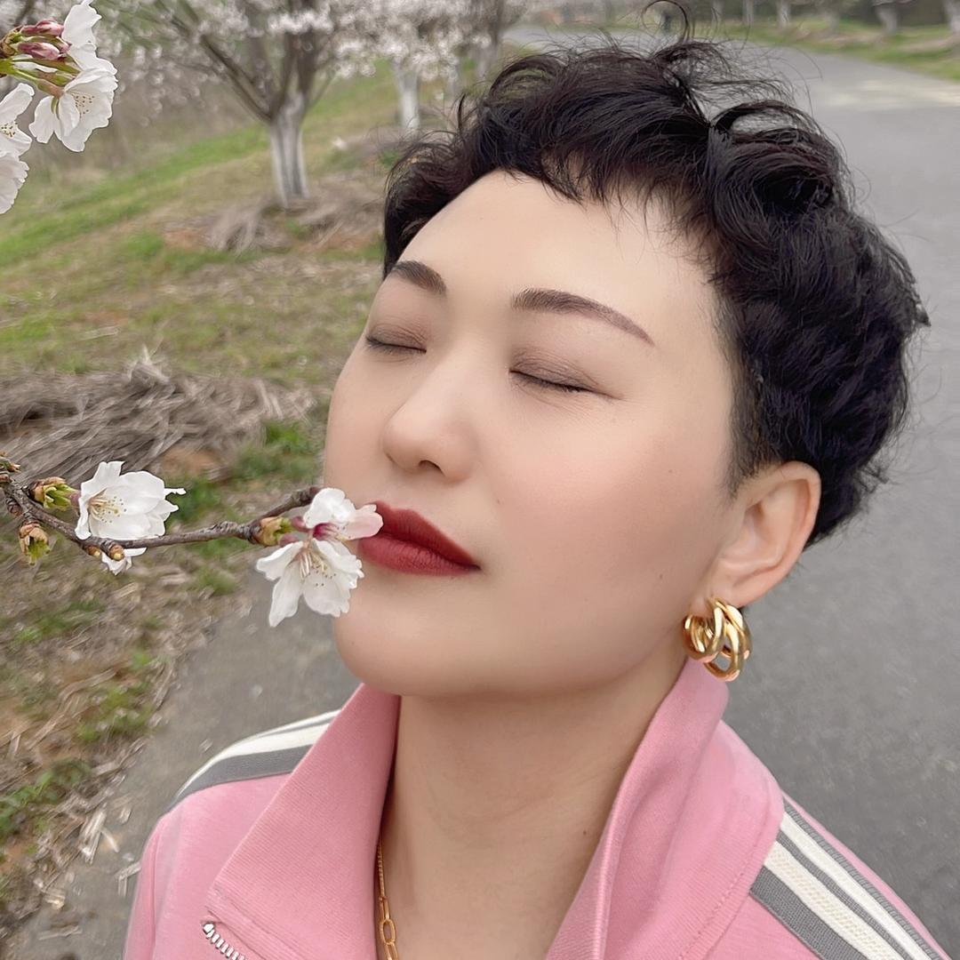 江南春张鑫蓉服饰