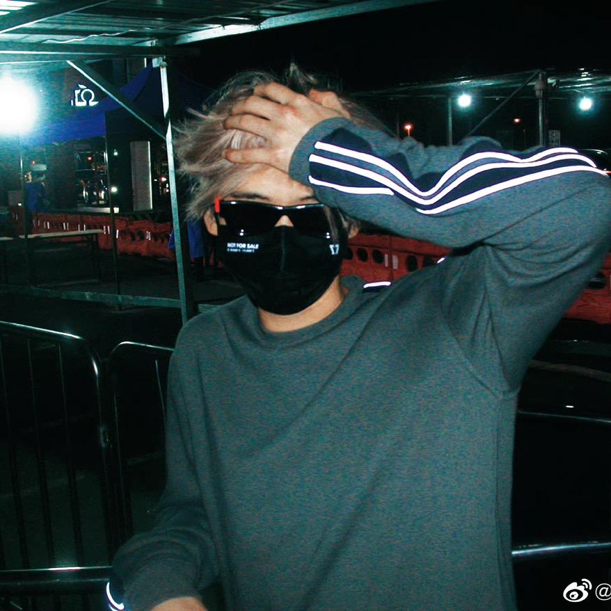 有去遨游宇宙的宇航员