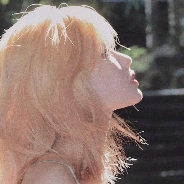 小茜