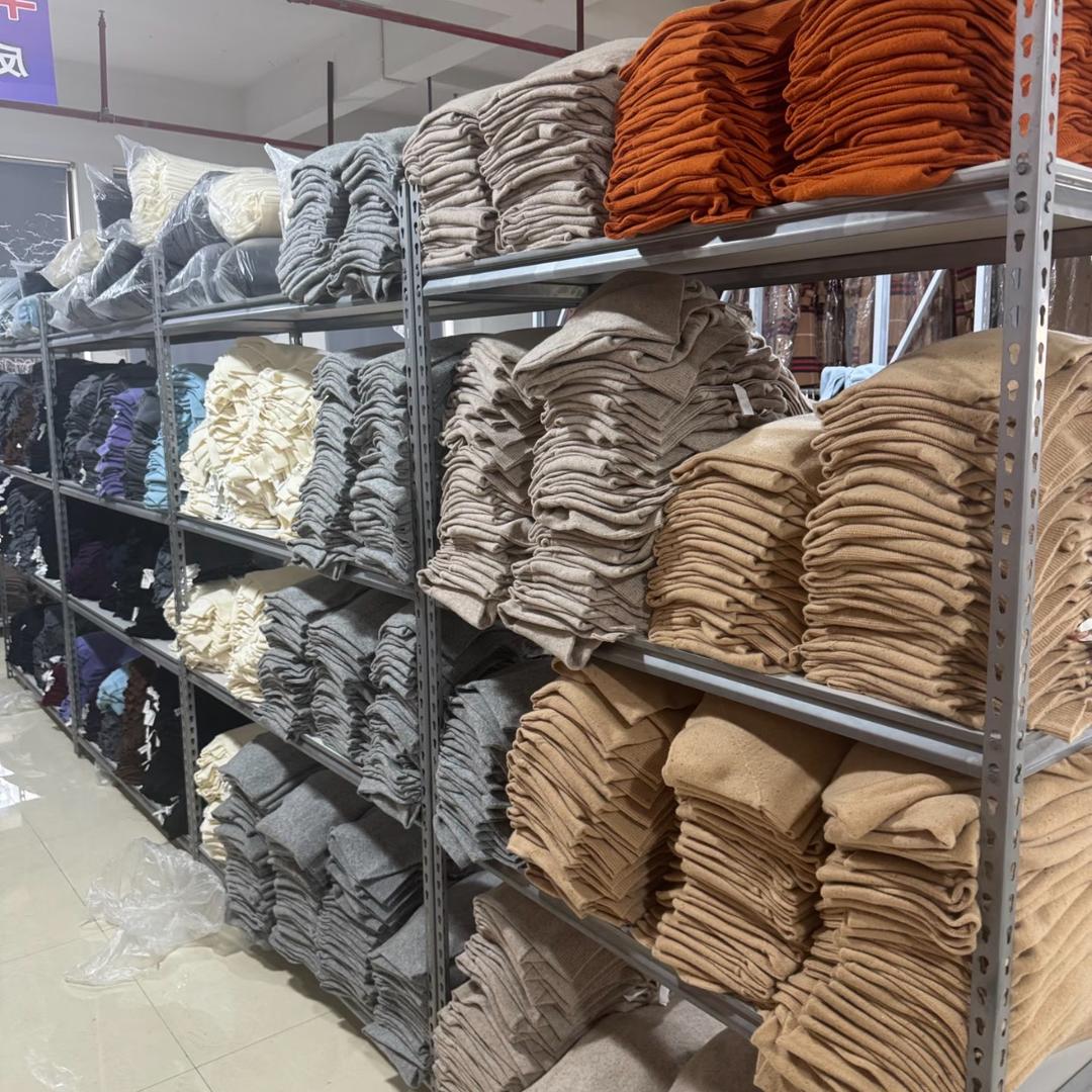 阳阳濮院男装工厂店
