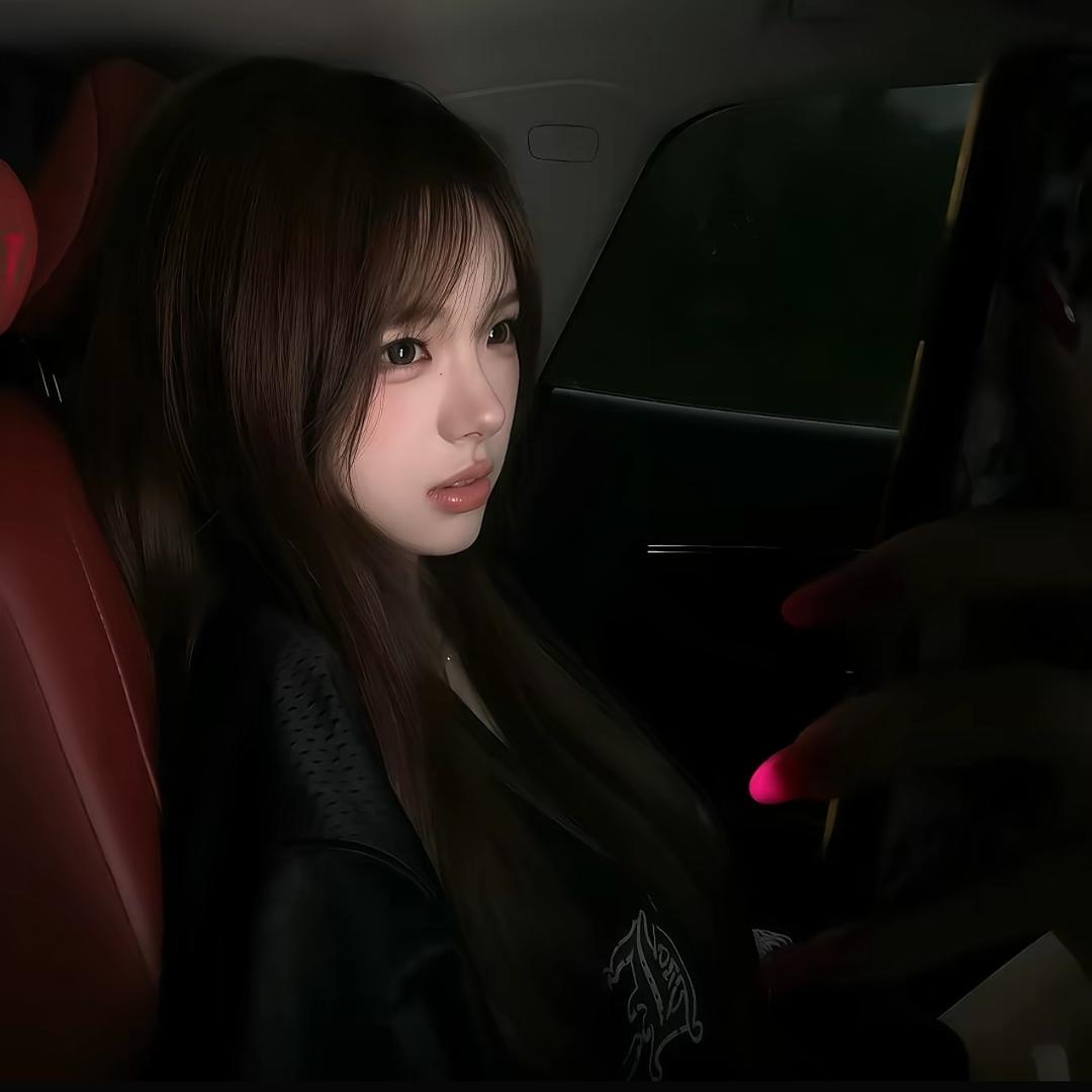 冷冰冰.