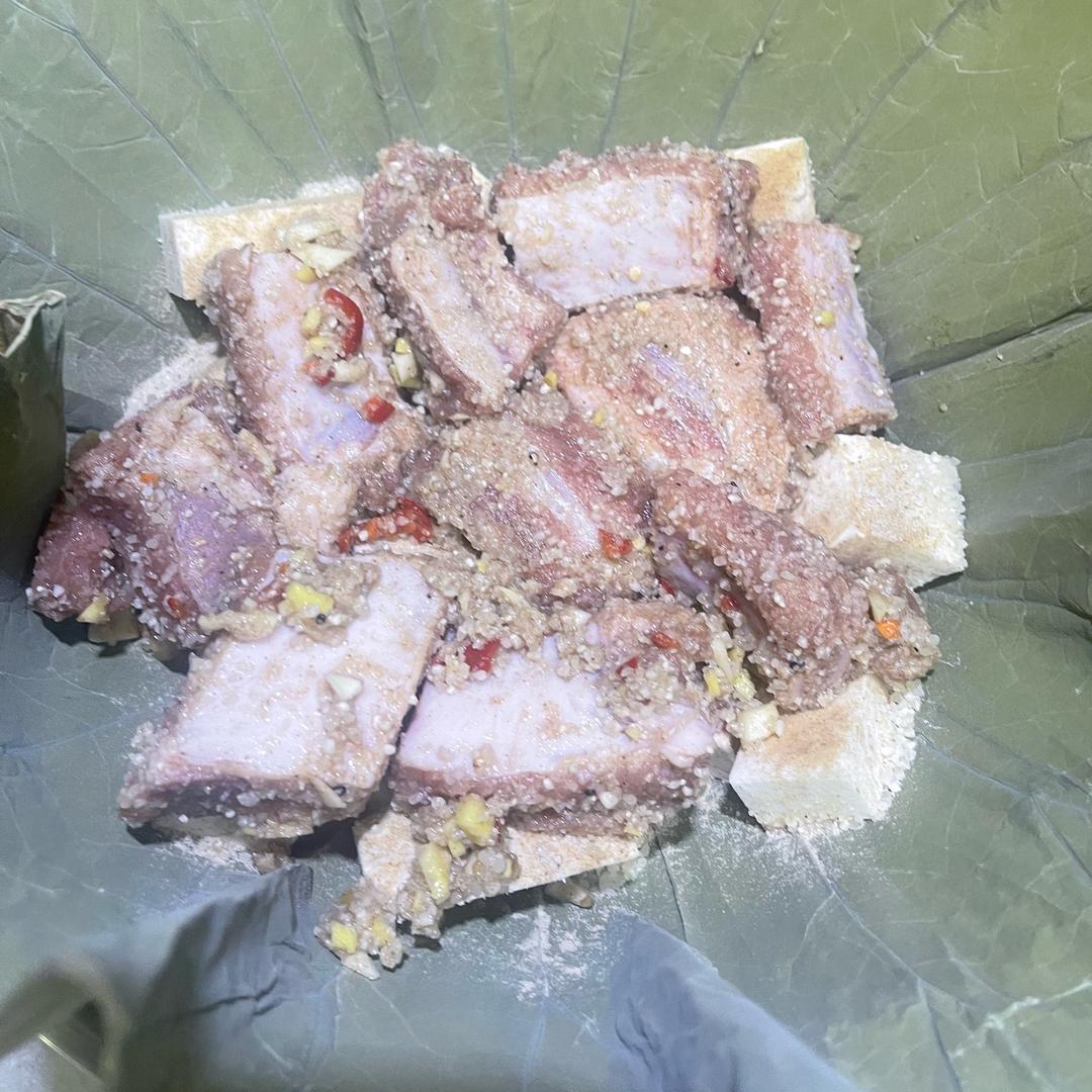荷叶米粉肉