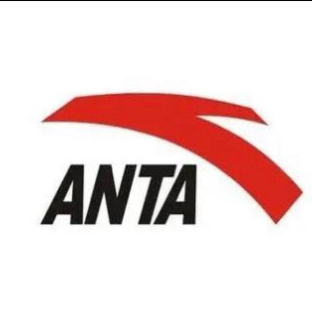 安踏成都跑步专卖店直播间