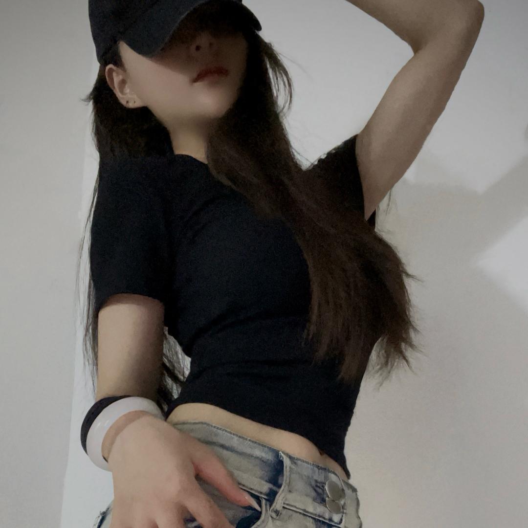 正经表妹莉莉