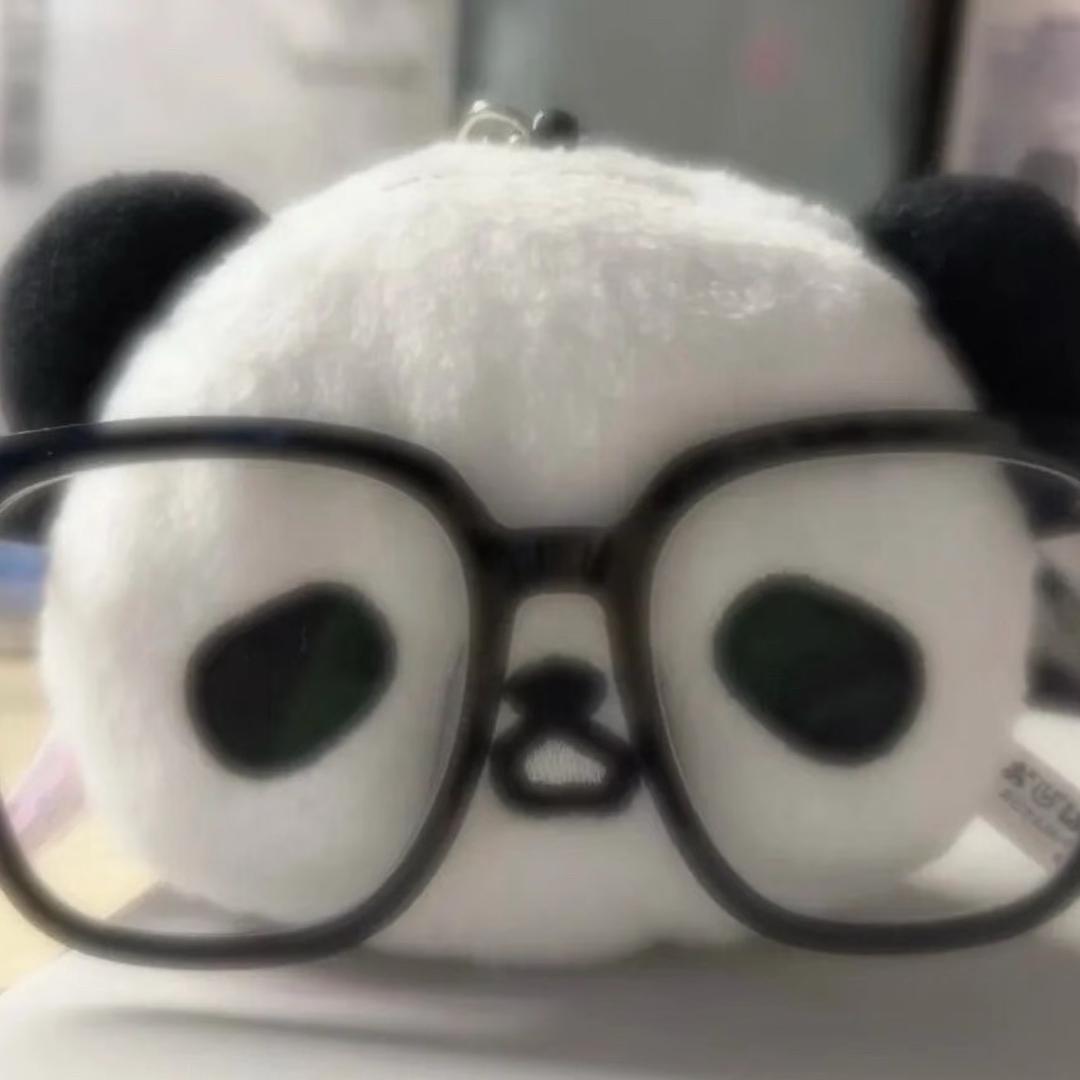 是小琼不是小熊