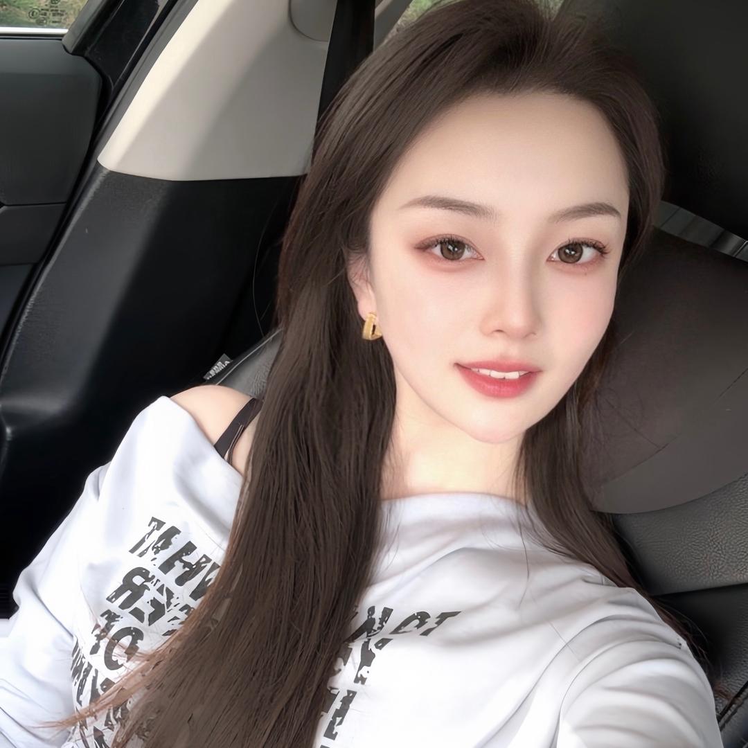 🌥️