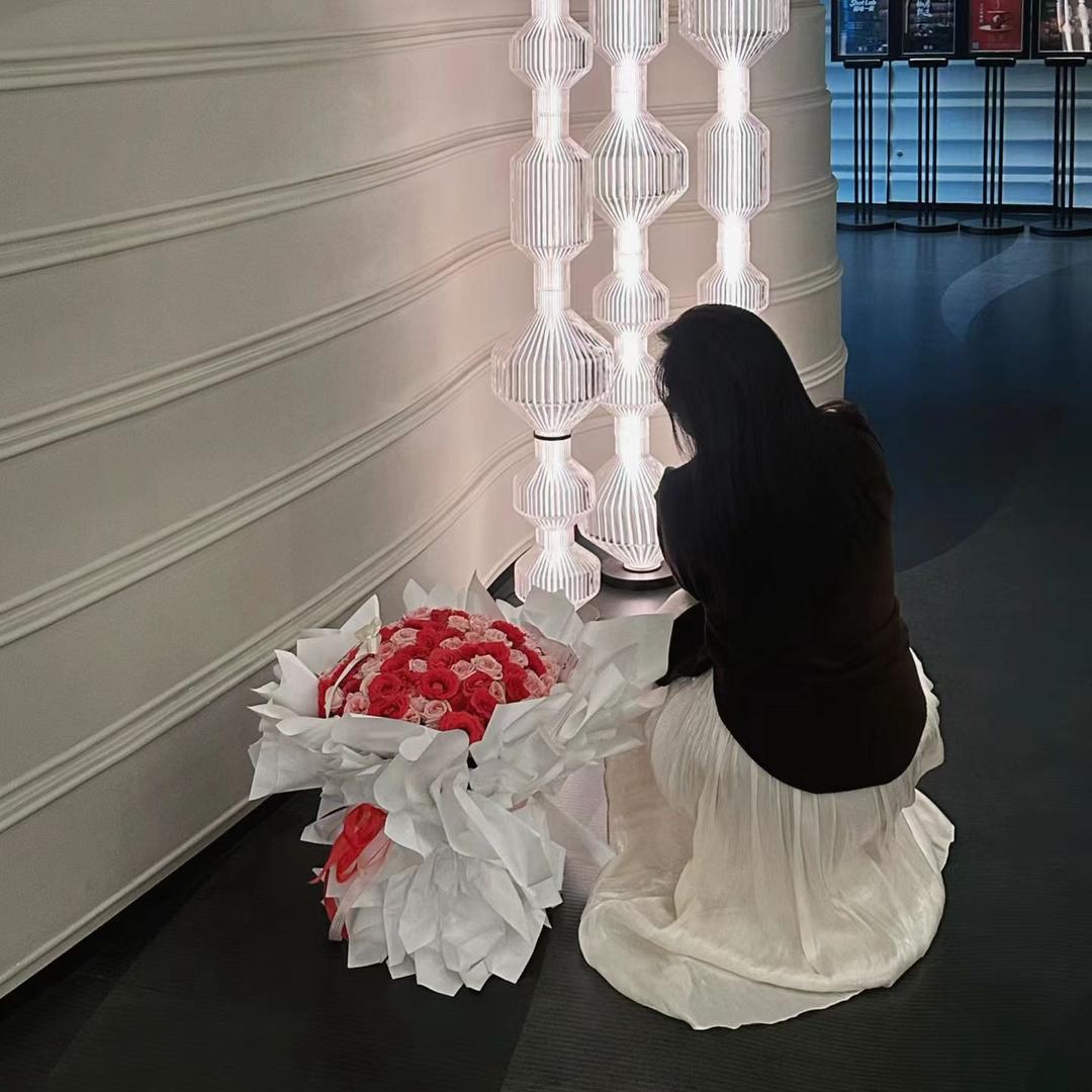 油菜花的设计师