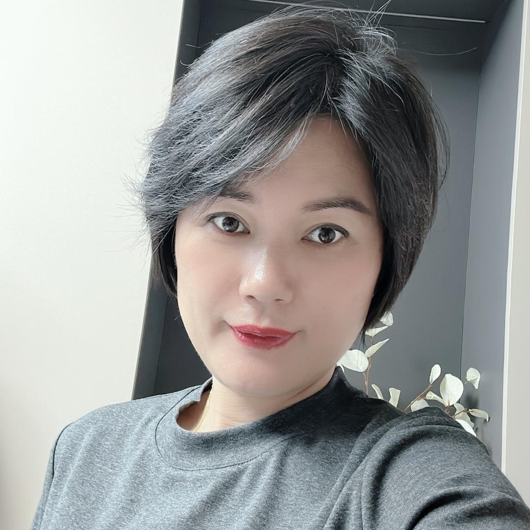 卡卡非凡服装