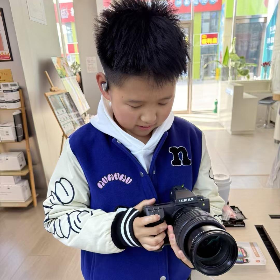 💜幸福💜（沉迷维修事业的小孩哥）