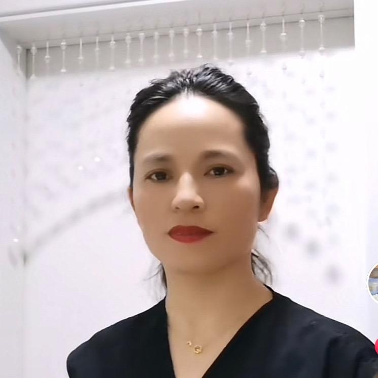 小龙女j