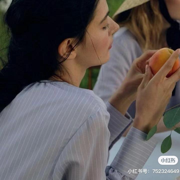 戴眼镜的胡子叔叔🥸