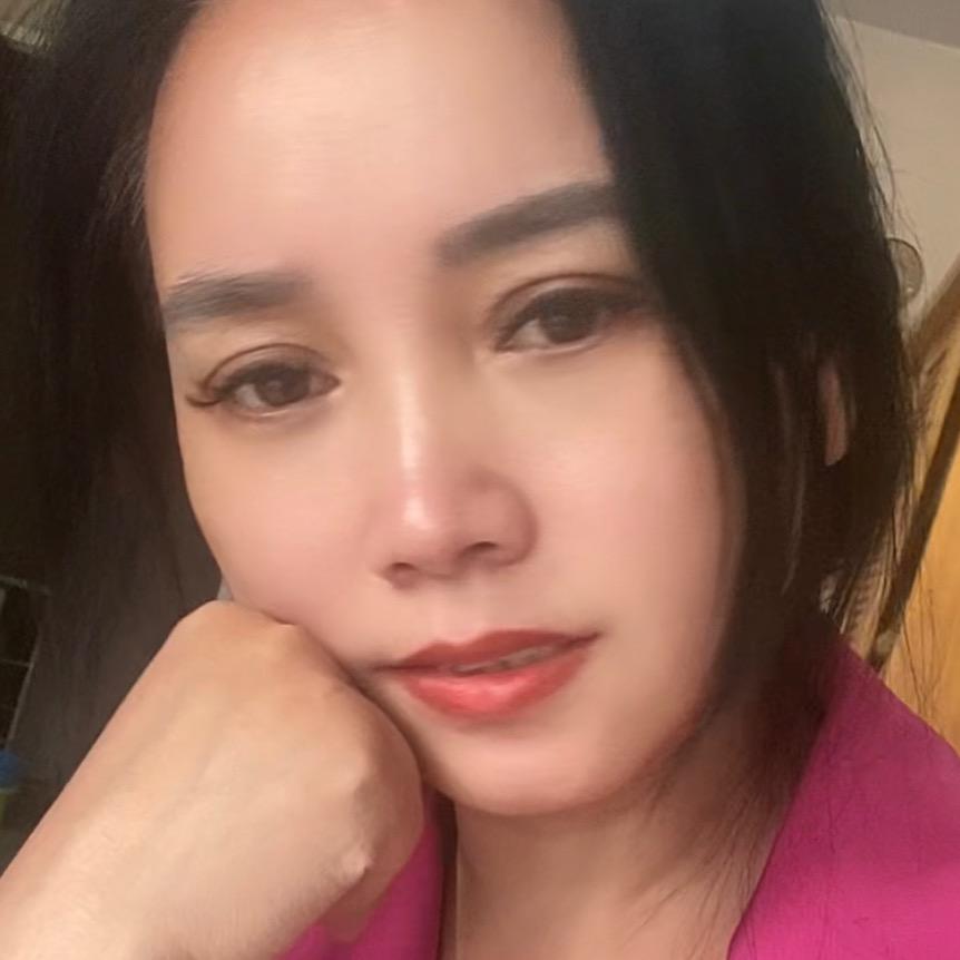 坚强的黑玫瑰