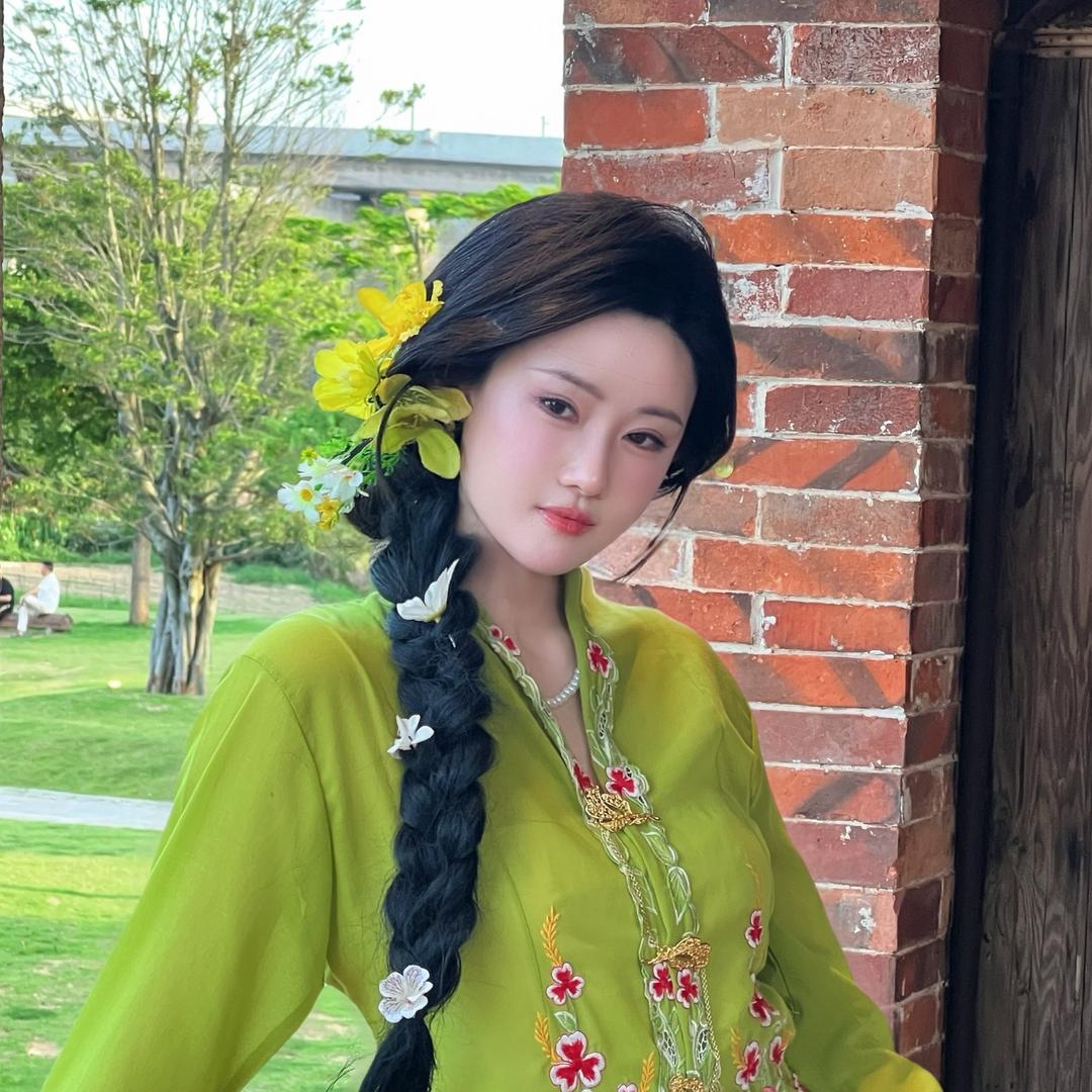 林芳伊