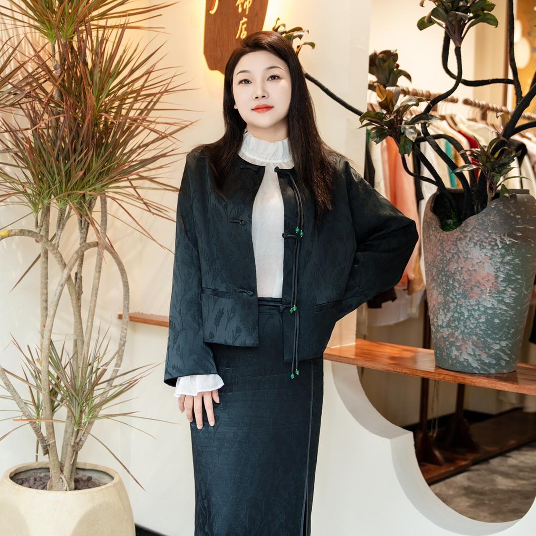 曹敬英（3.14新中式美学服饰店）